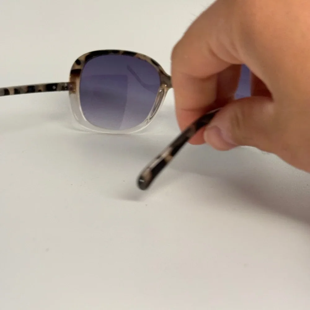 Banana Republic Womens Sunglasses Tortoise Gold Purple Gradient Oversized‎ 07908